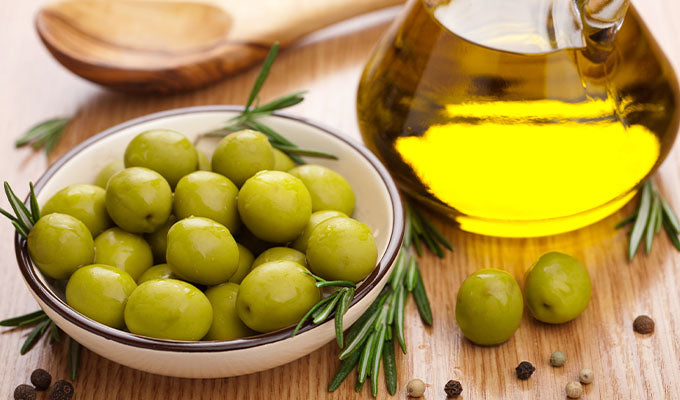 An In-Depth Look at Olive Oil and Its Uses as a Natural Repairing Skin Treatment